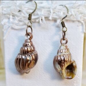 BUNDLE ONLY 🆕️ Brown Seashell Acrylic Earrings A1